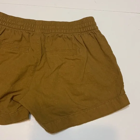 Old navy shorts - Picture 5 of 6